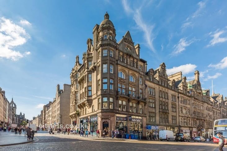 Flat North Bridge in City of Edinburgh