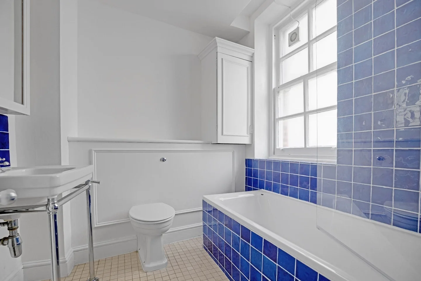 Flat Herbrand Street in Greater London