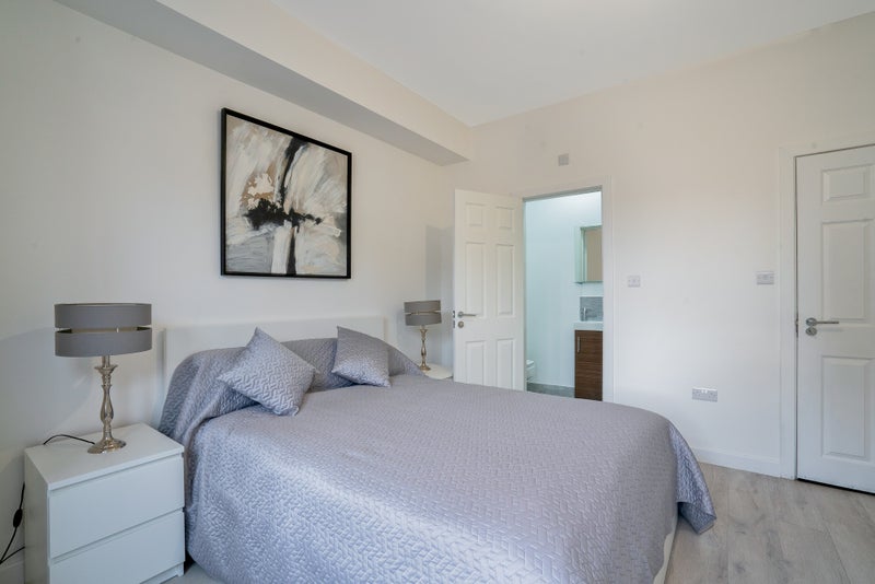 Room Brondesbury Park in Greater London