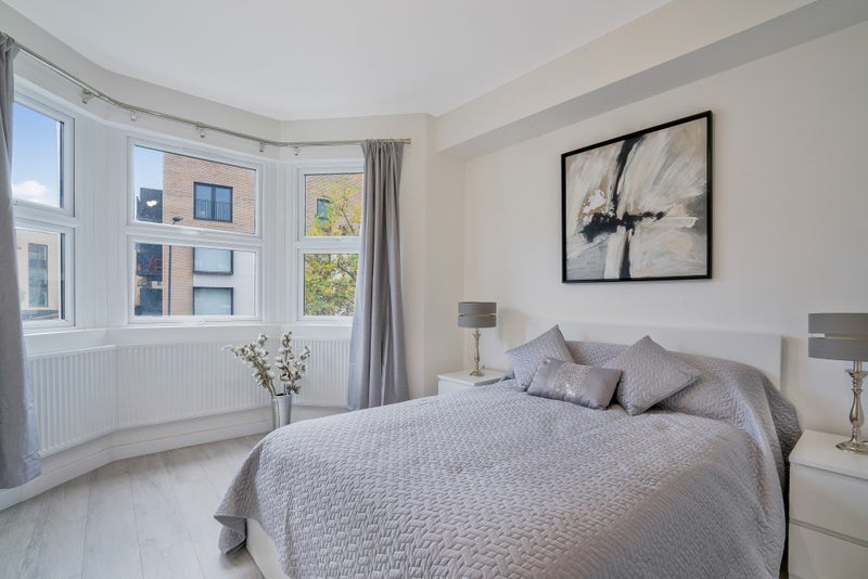 Room Brondesbury Park in Greater London