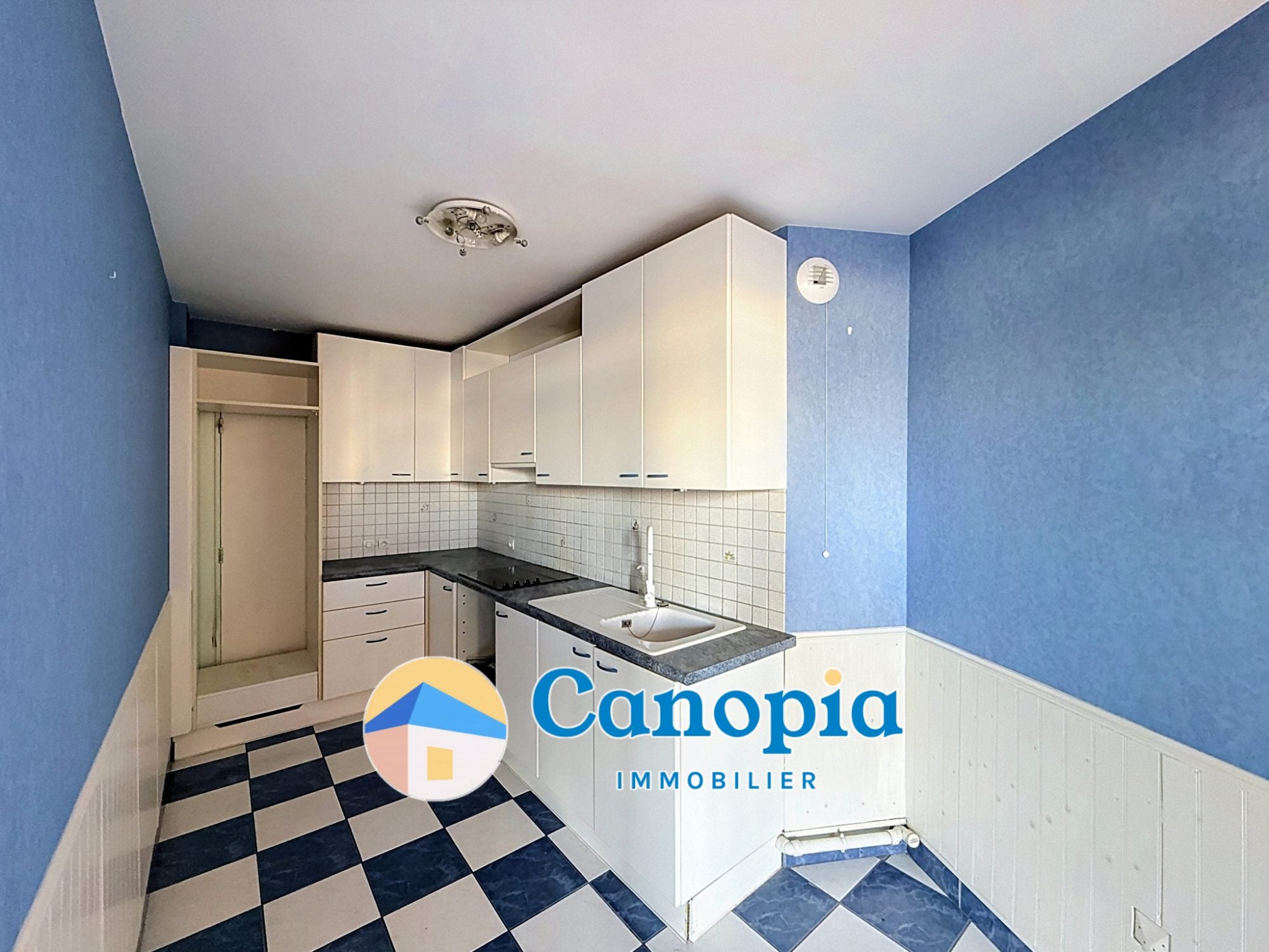 Flat Avenue Laplace in Arcueil