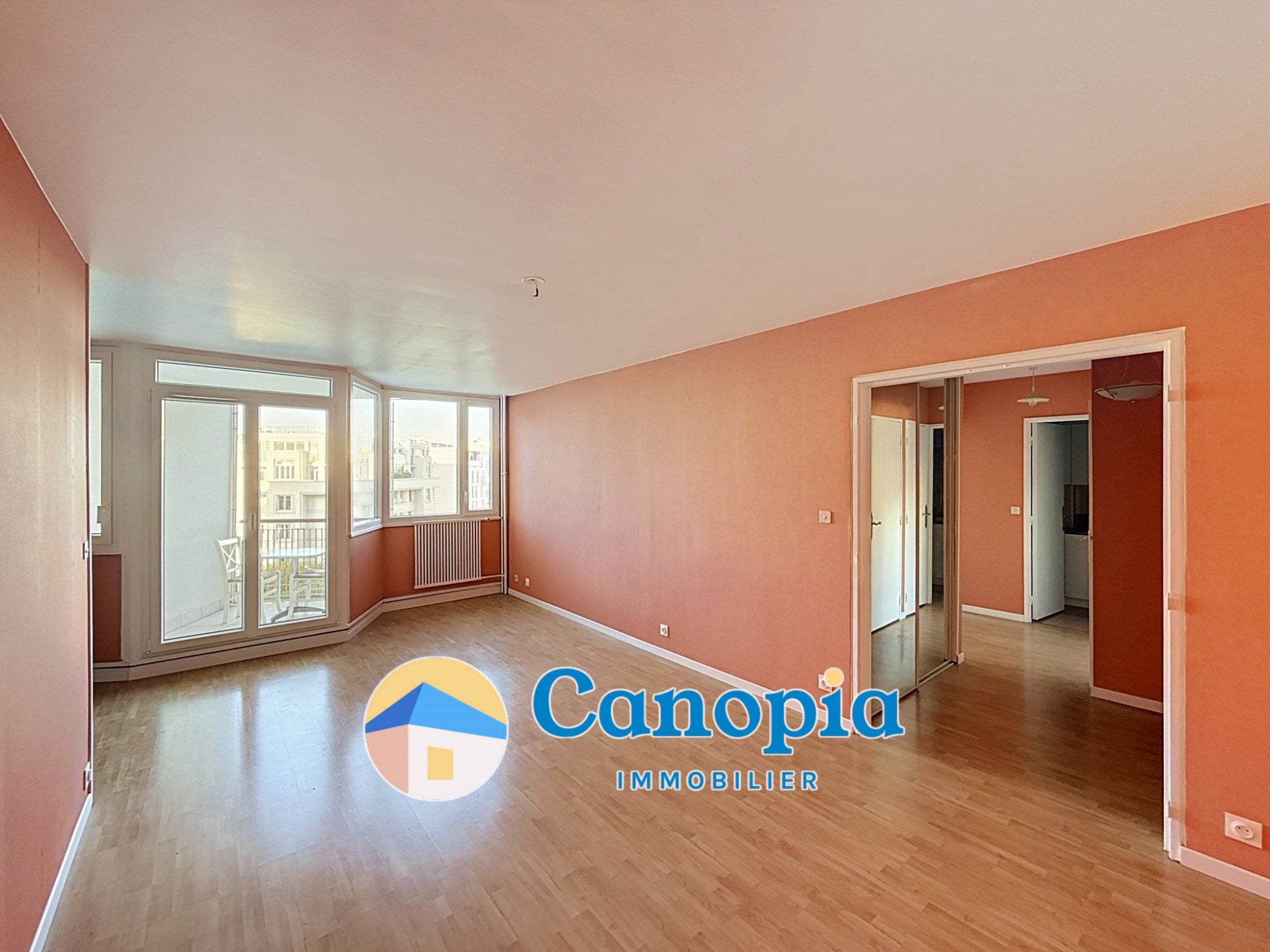 Flat Avenue Laplace in Arcueil