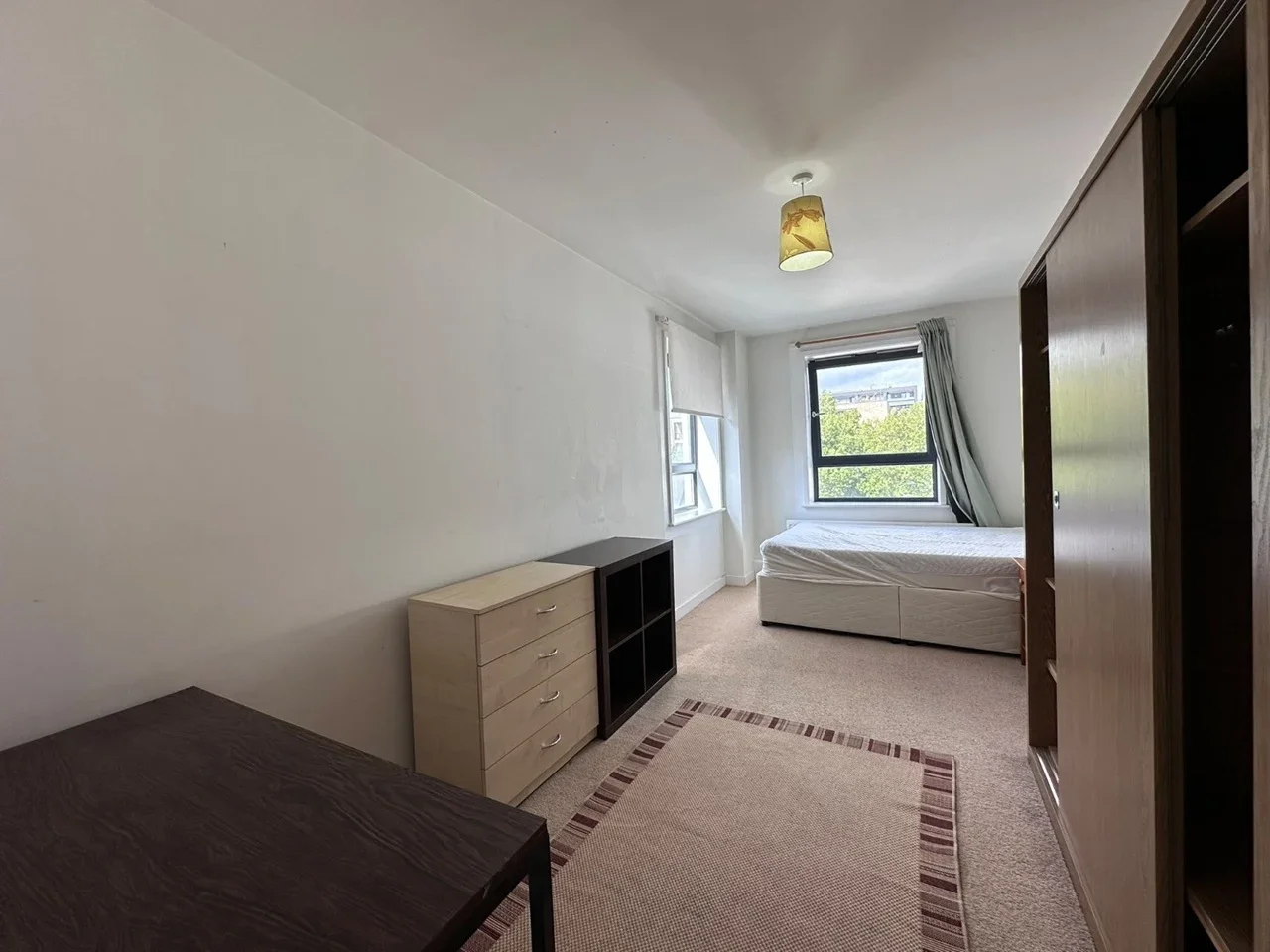 Room Palmerston Road in Greater London