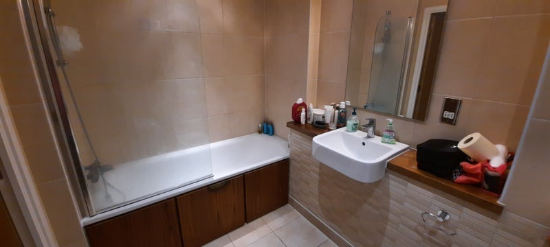 Room High Street in Greater London