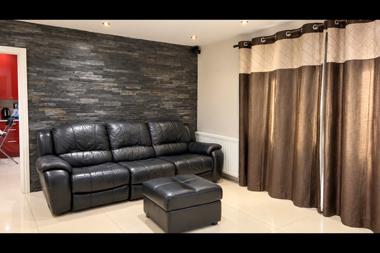 Room Charles Crescent in Greater London