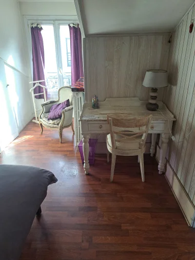 Room Rue de la République in Suresnes