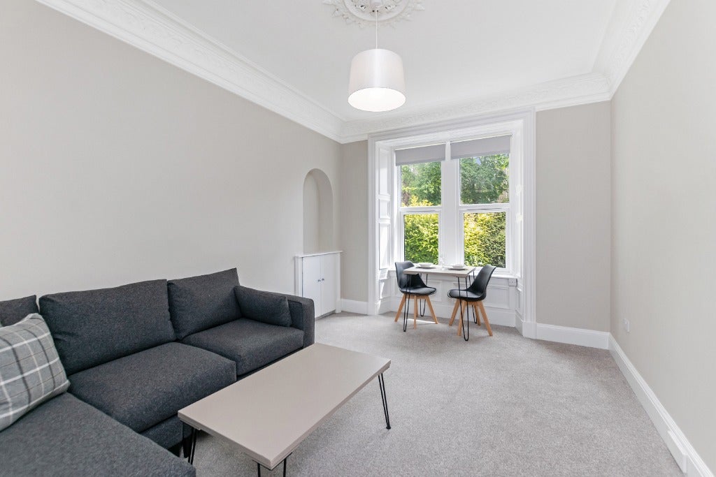 Flat Forfar Road in Dundee