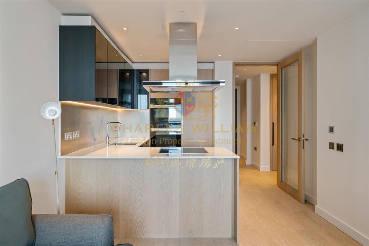 Flat Dorset Road in Greater London