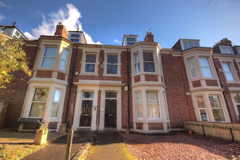 Flat St Georges Terrace in Newcastle upon Tyne