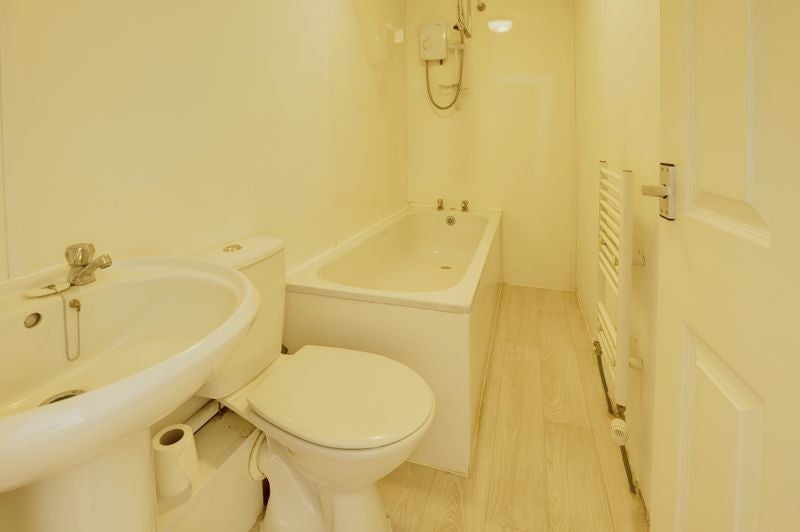 Flat St Georges Terrace in Newcastle upon Tyne