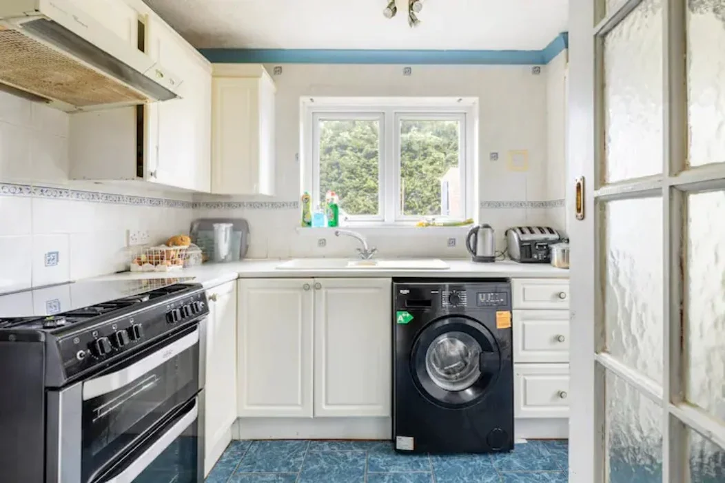 Room Bonnington Walk in Bristol