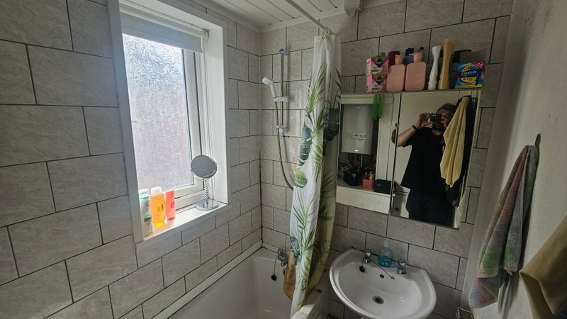 Room Somerford Avenue in Manchester