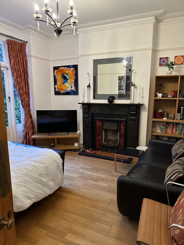 Room Kineton Green Road in Metropolitan Borough of Solihull