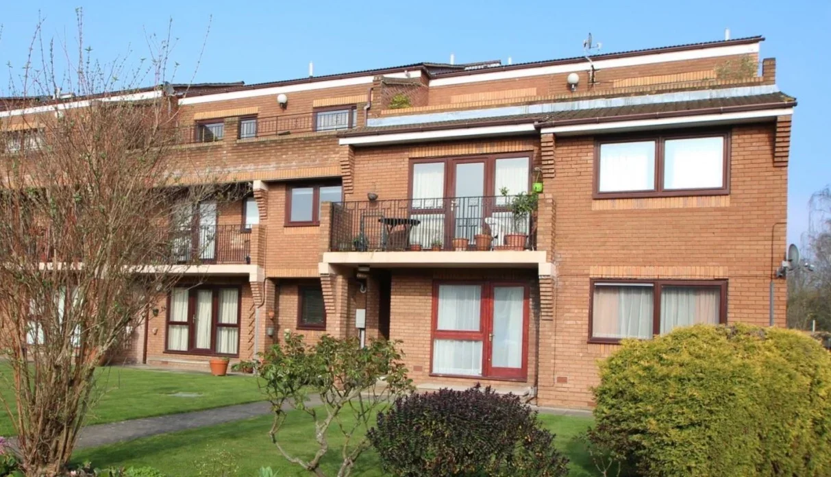Flat Langham Road in Greater London