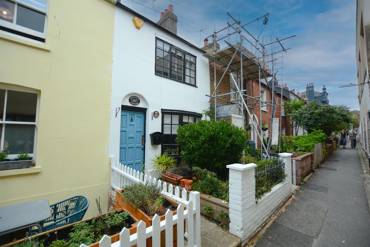 House Frederick Gardens in Brighton
