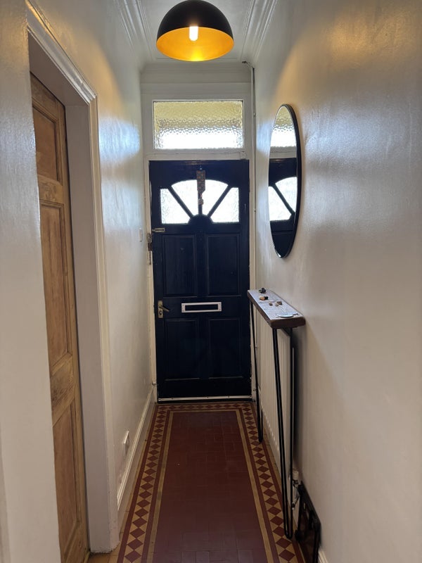 Room Queensland Avenue in Coventry