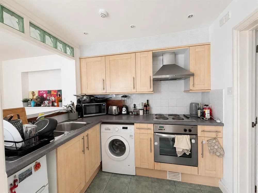 Flat Allhallows Court in Exeter