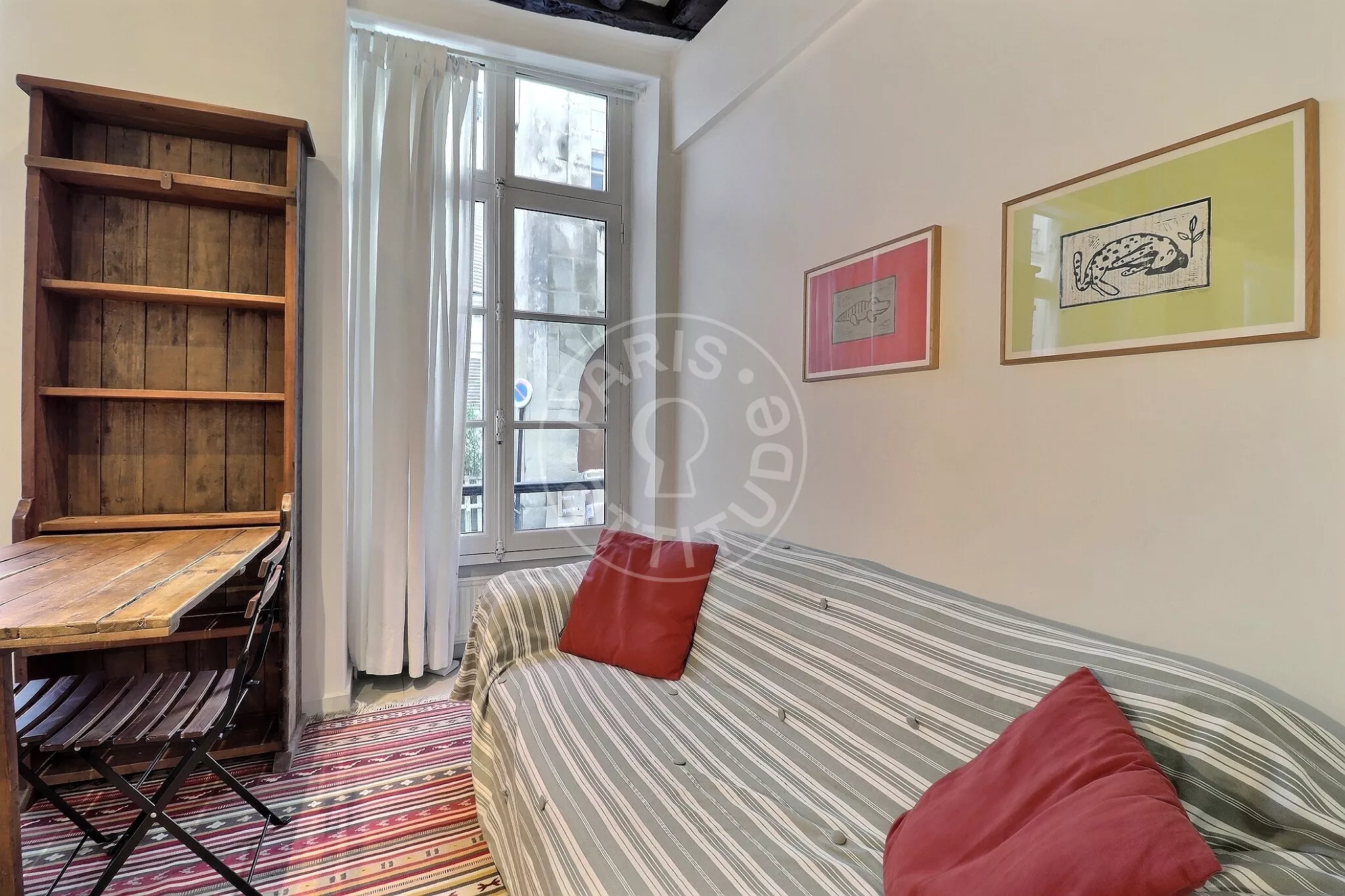 Flat Rue du Foin in Paris