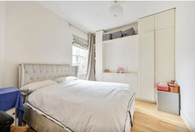 Flat Aylmer Road in Greater London