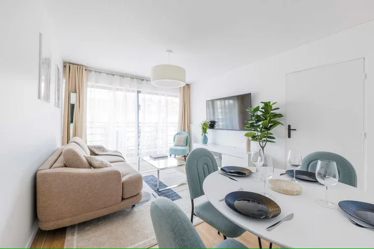 Flat Rue Anatole France in Levallois-Perret