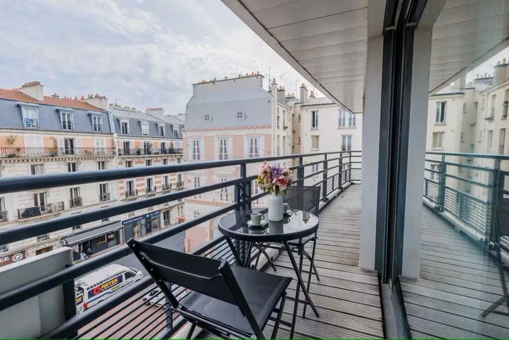 Flat Rue Anatole France in Levallois-Perret