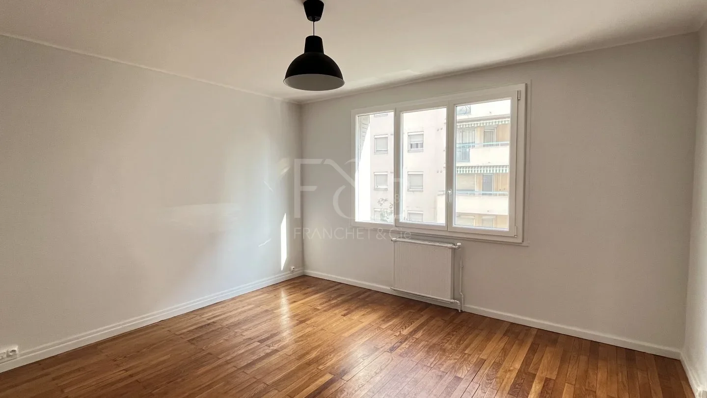 Flat Grande Rue de la Guillotière in Lyon