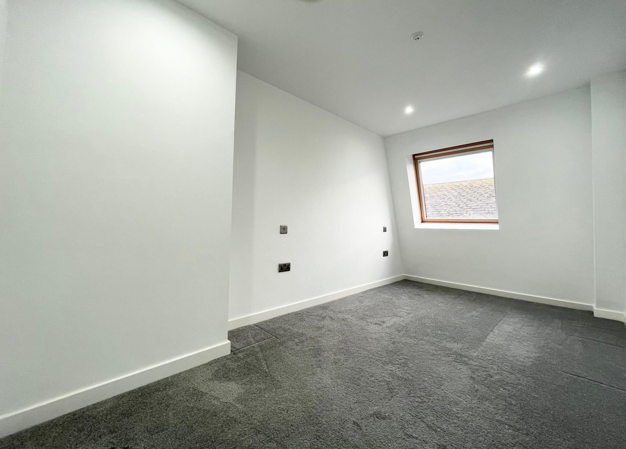 Flat Cromwell Square in Ipswich