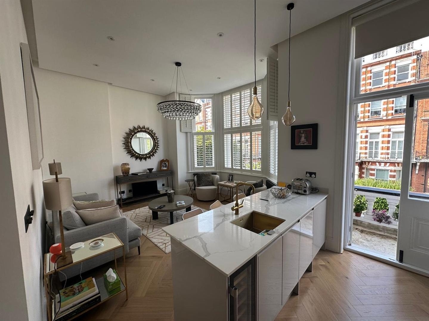 Flat Bramham Gardens in Greater London