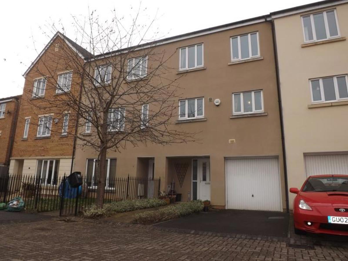 Room Jekyll Close in Stoke Gifford