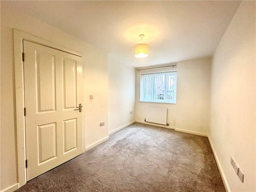 Flat Davenport Road in Yarm