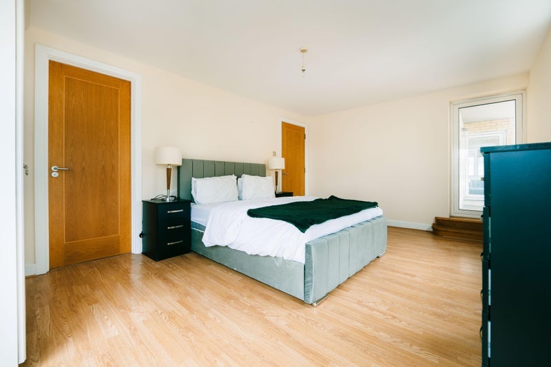 Room Chinbrook Road in Greater London