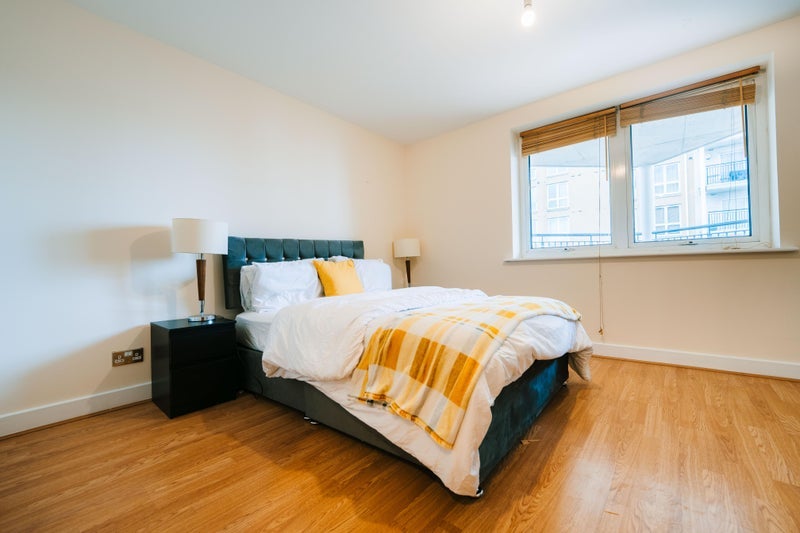 Room Chinbrook Road in Greater London