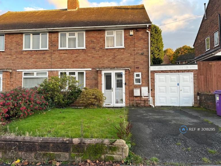 House Mount Road in Wolverhampton