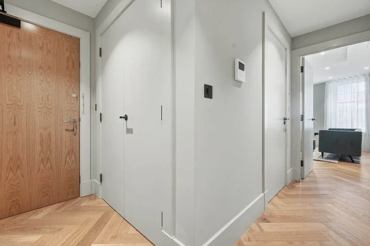 Flat Cheyne Walk in Greater London