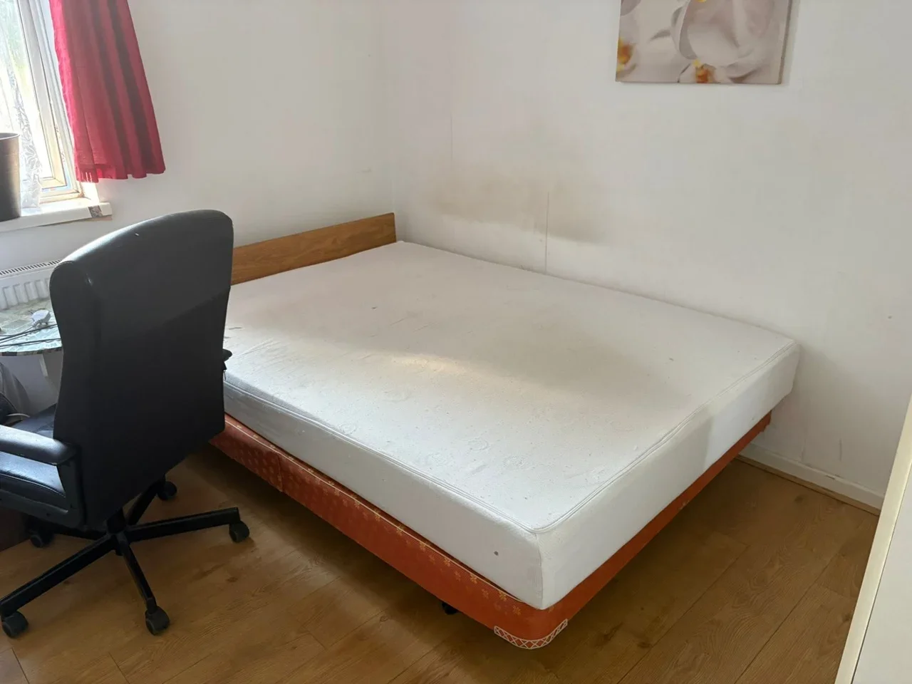 Room Ruislip Road in London