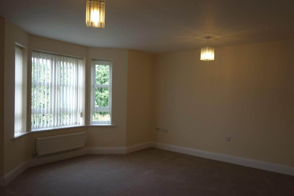 Flat Middlewood Close in Metropolitan Borough of Solihull