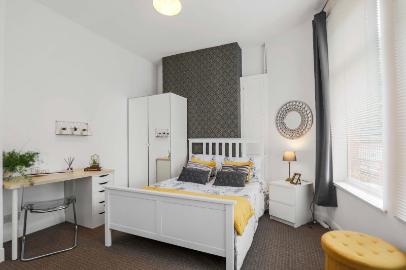 Room St Peters Road in Leicester