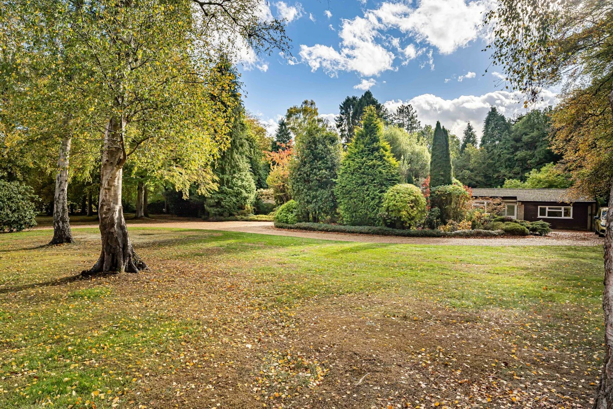 House Golf Club Road in Dacorum