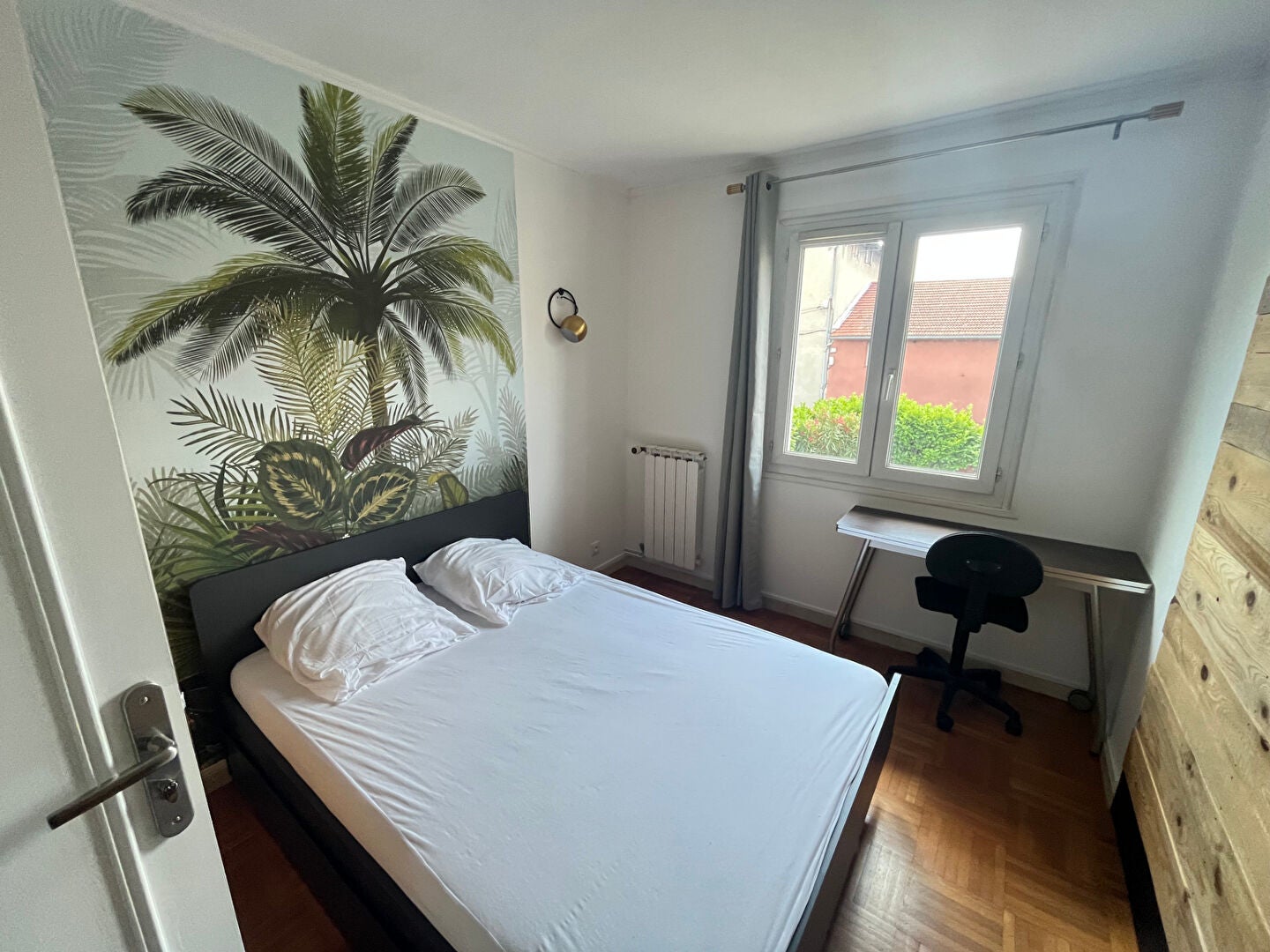 Room Rue Faventines in Valence