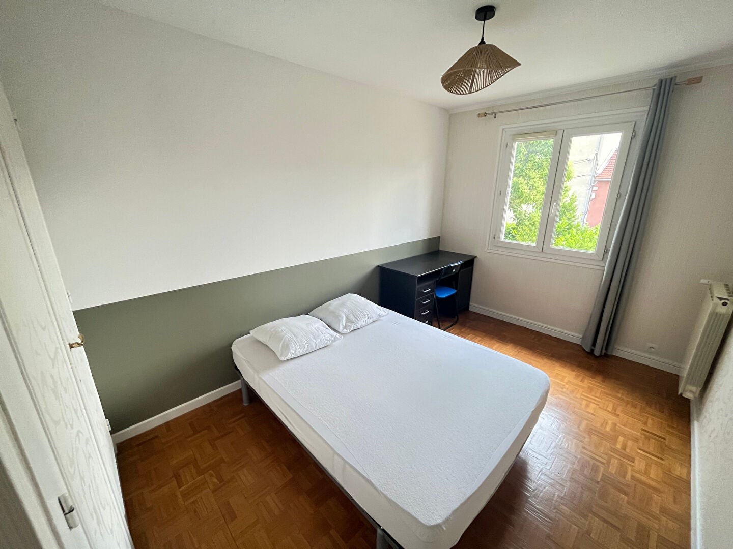 Room Rue Faventines in Valence