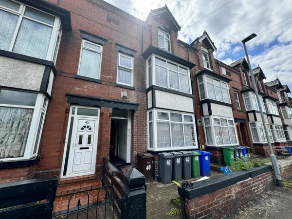 Flat Milton Grove in Manchester