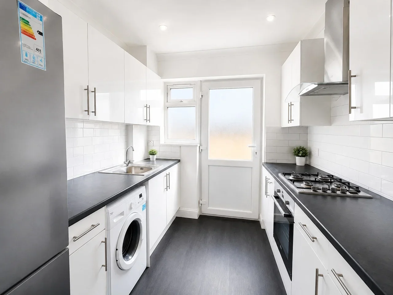 Flat Vicarage Farm Road in Greater London