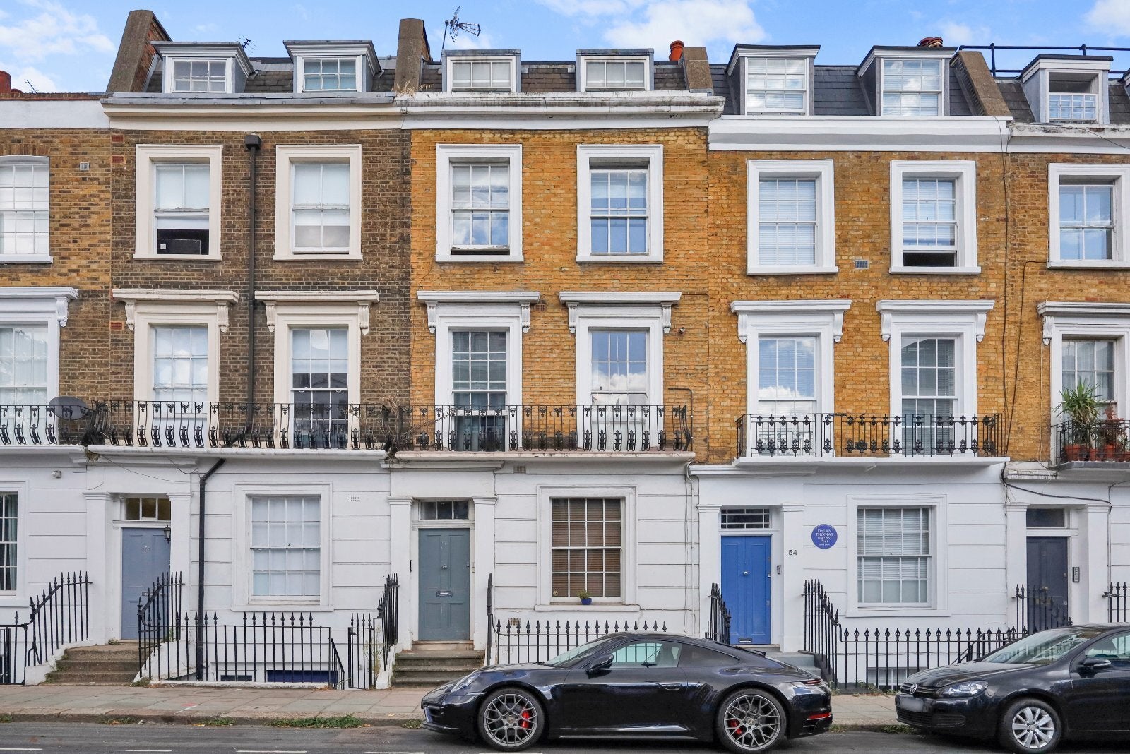 Flat Delancey Street in Greater London