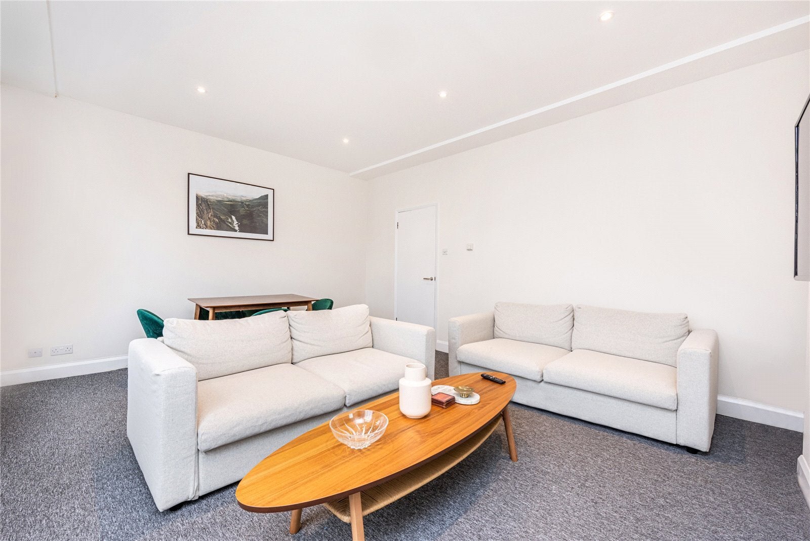 Flat Delancey Street in Greater London