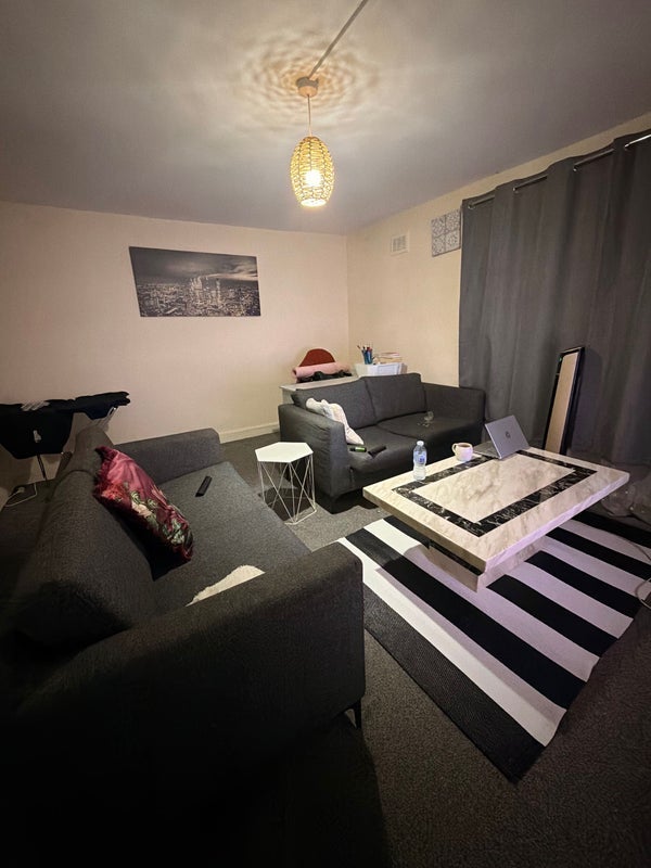 Room Samuel Street in Wigan