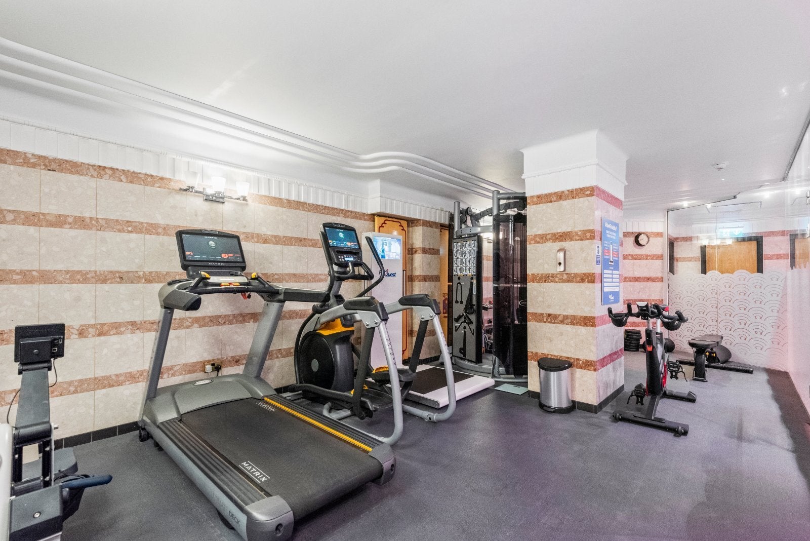 Flat Charterhouse Square in City of London