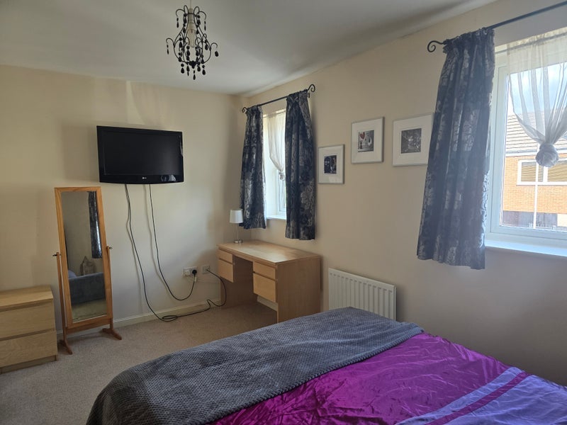 Room Hammond Road in Bristol