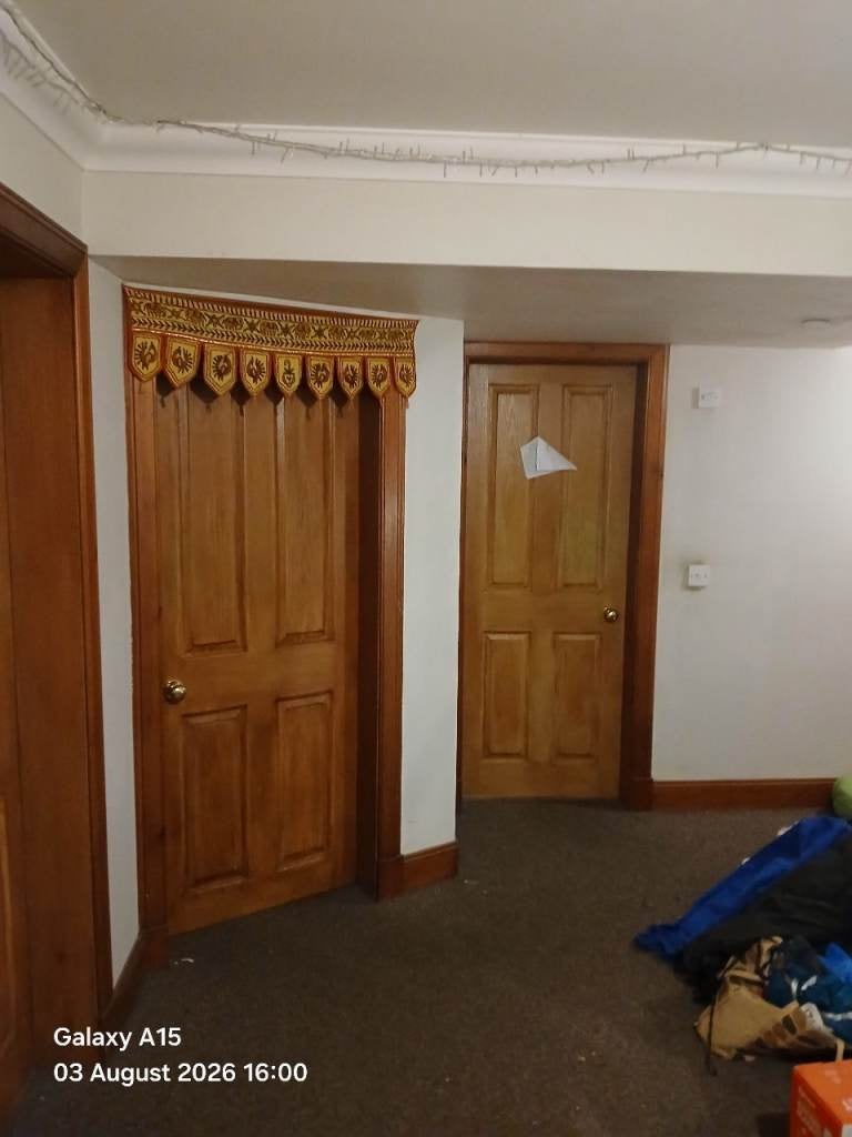 Room Grosvenor Crescent in Glasgow