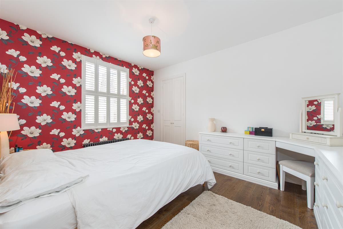 Flat South Worple Way in Greater London