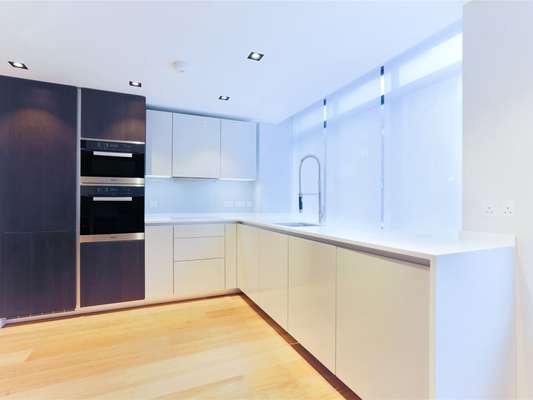 Flat Grosvenor Road in City of Westminster